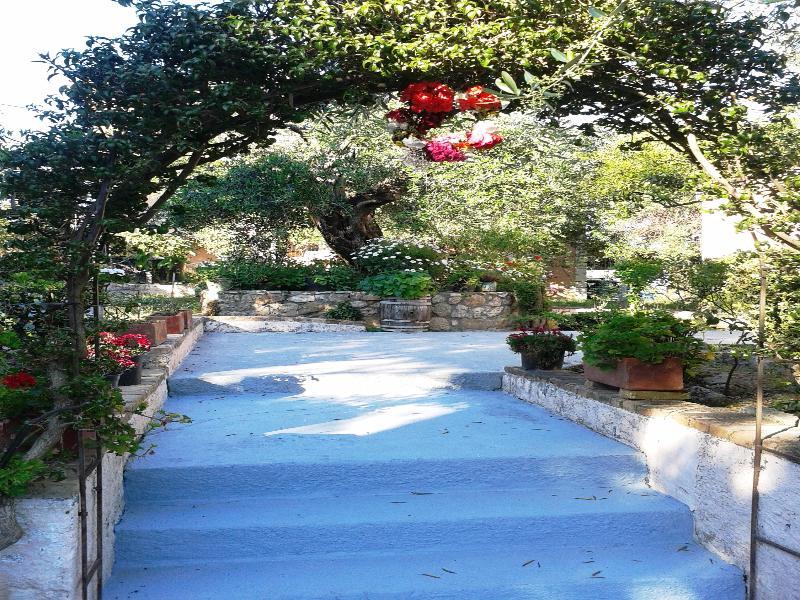 Apostolos & Eleni Family Apartments ペラマ エクステリア 写真