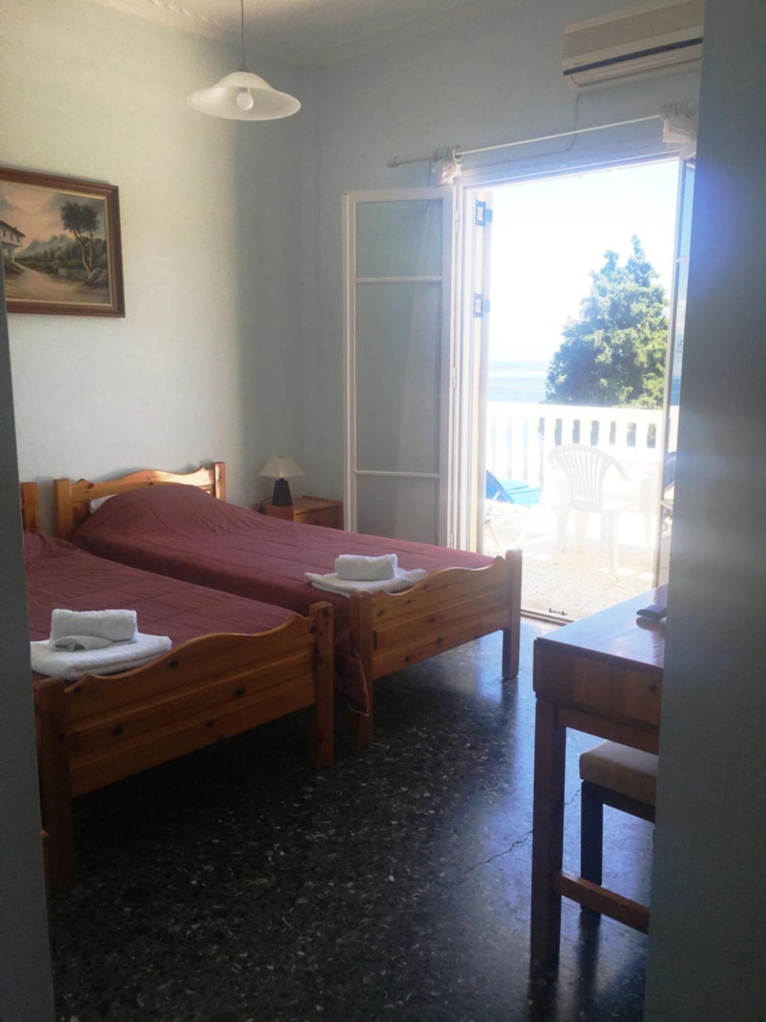 Apostolos & Eleni Family Apartments ペラマ エクステリア 写真