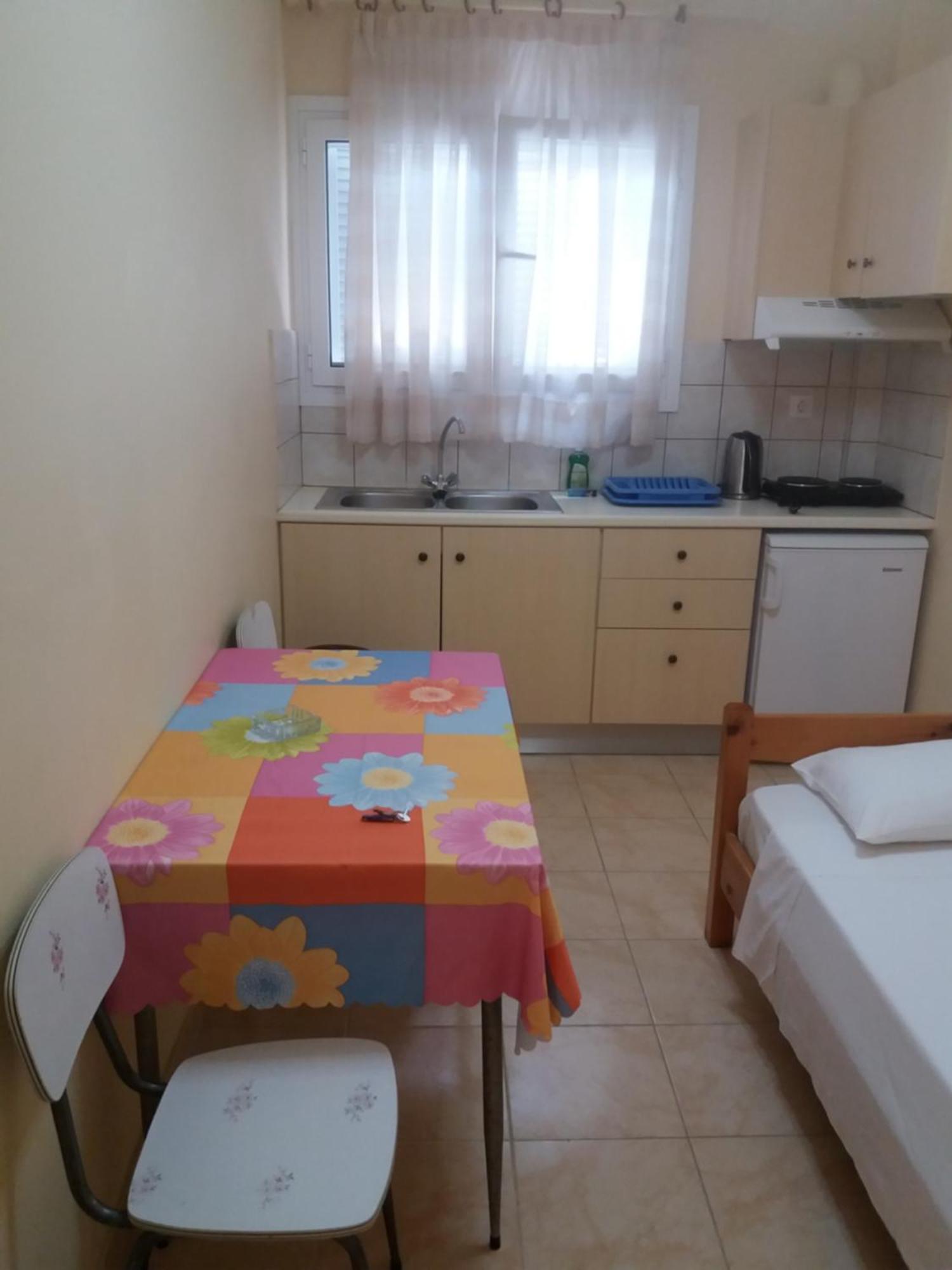 Apostolos & Eleni Family Apartments ペラマ エクステリア 写真